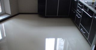 Наливной пол на кухне Североуральск, цена от 899 руб.